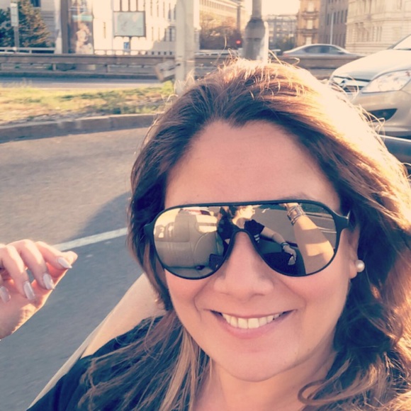 Meet your Posher, Aritzabel - Picture 1 of 1